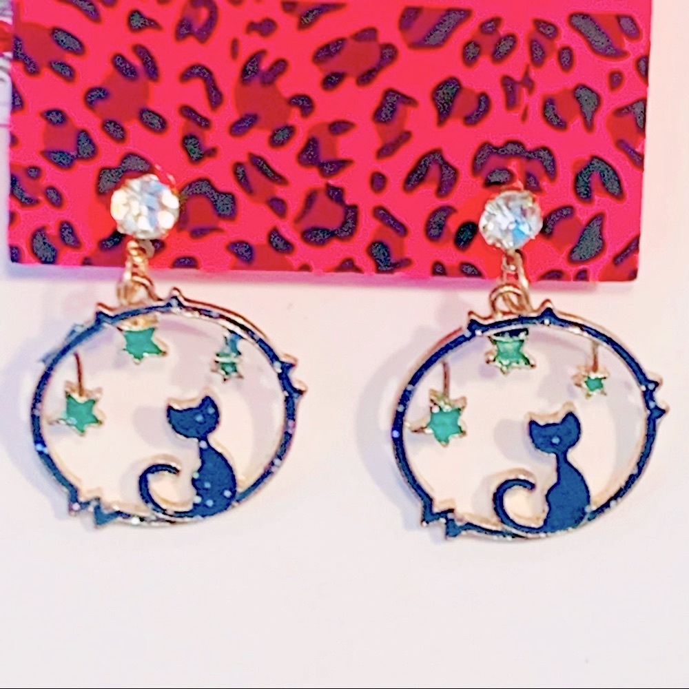🌸 3/$30 🌸 Betsey Johnson Style - Night sky Cat Drop Earrings - Picture 2 of 4